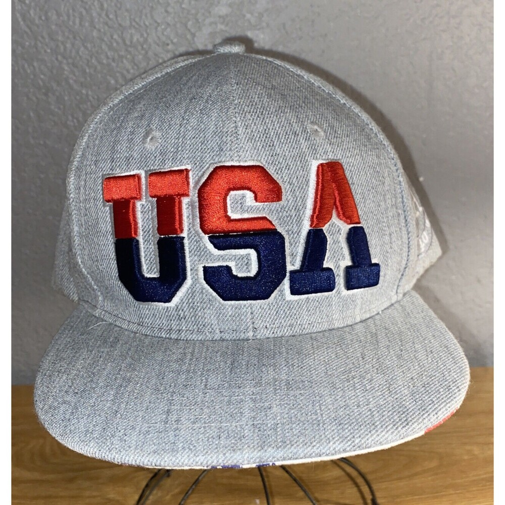 USA SNAP BACK CAP 3-D EMBROIDERED ON FRONT US FLAG PRINT UNDER THE VISOR